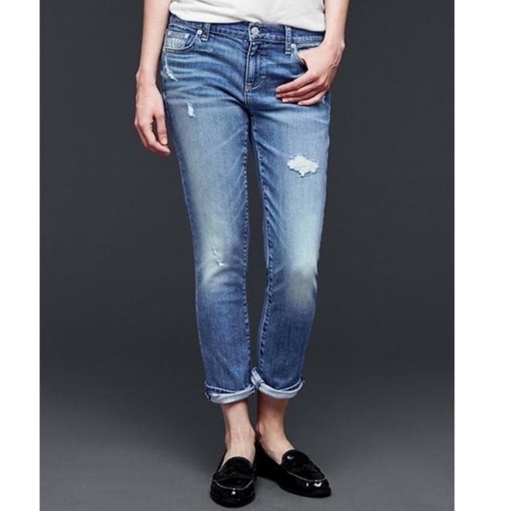 Gap Women’s Distressed Girlfriend Midrise jeans